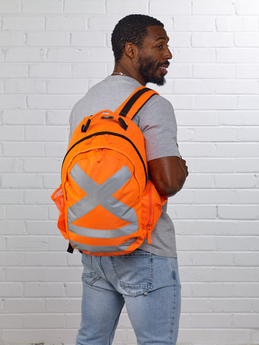 Caribee Calibre Safety backpack Orange - model studio