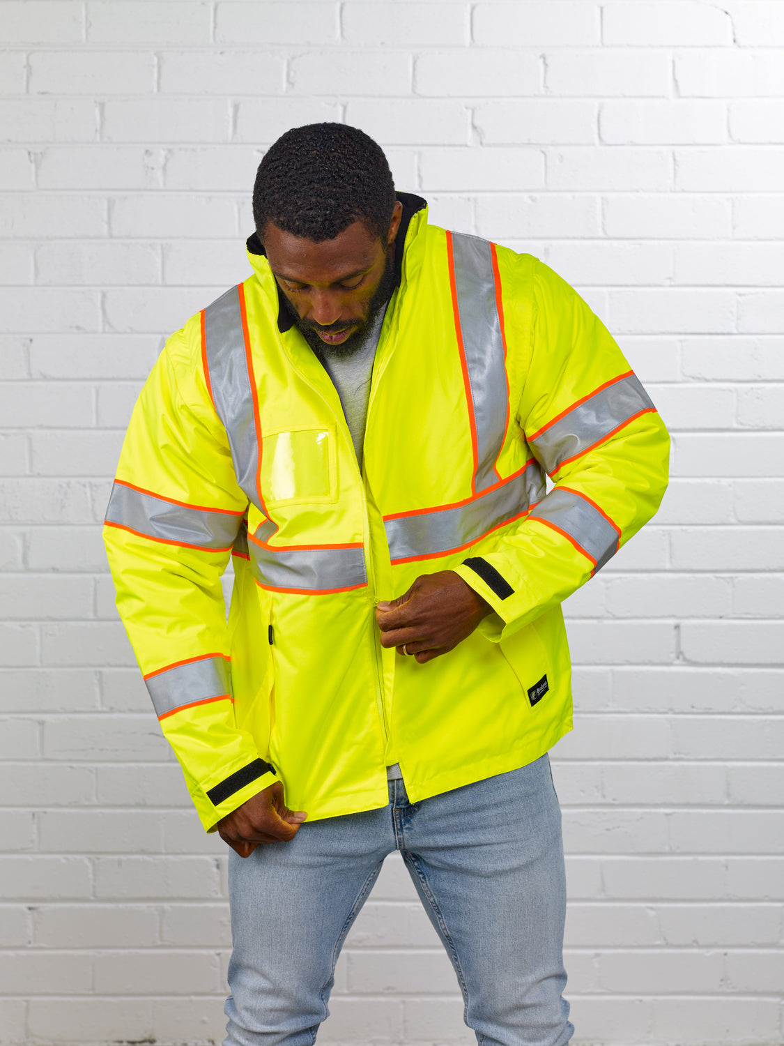 Hi Visibility Safety Reflective Wear Softshell Polyester Jacket, with  Teflon Fabric Protector, Meets Ansi 107-2015, Class 3 OSHA, Polyester,  Medium-38-40 Chest, Yellow/Black: Safety Vests: Amazon.com: Tools & Home  Improvement